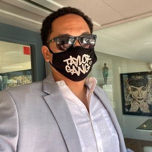 Meet your Posher, Wavyy